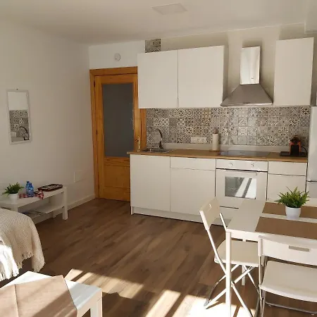 Fabuloso Apto 1 Para 1-4 Personas Terraza Wi-fi Parking A Estrenar Velez Malaga